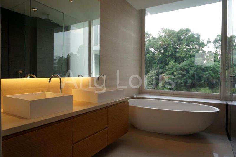 3 Bed Condo for Sale in  8 Napier - Image 2